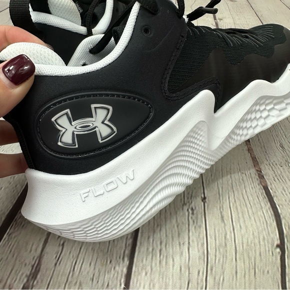 NIB UA W flow ace low top sneaker volleyball court black white womens - Picture 6 of 9